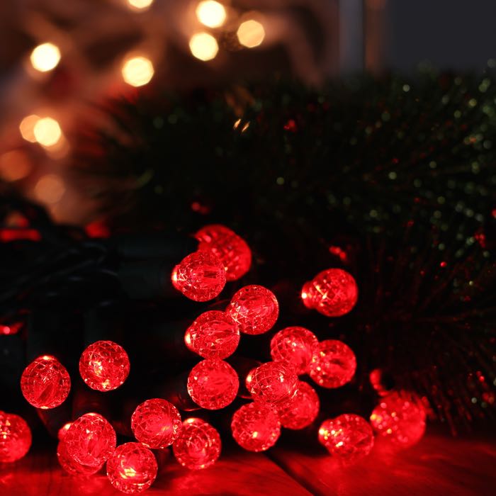 Red led deals xmas tree lights